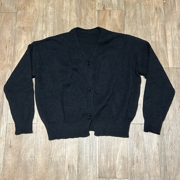 ⚫️Trendy Black Cardigan - Picture 2 of 7